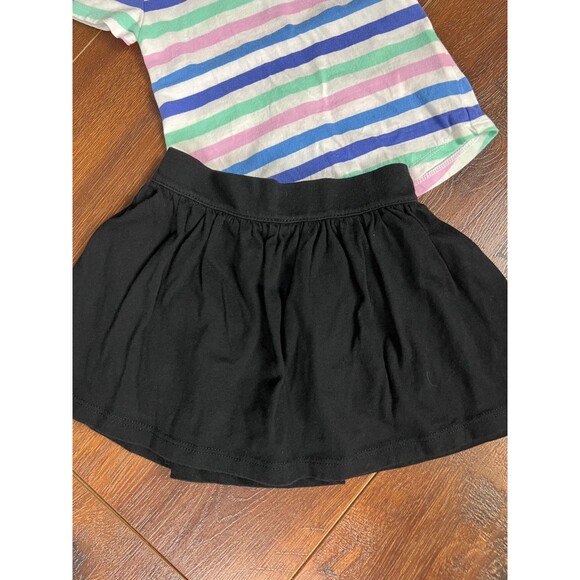 Old Navy Toddler Girls 18/24 Months Striped Tee and Black Skort Size 2T! - Picture 2 of 9